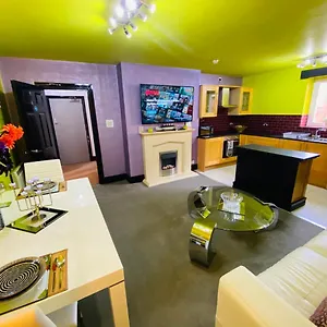 https://phoenix-executive-apartments-goole-dn14-5ql-2.yorkshirehotels.net