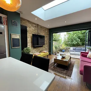 Holiday home Fabulous Townhouse In Clifton, Bristol