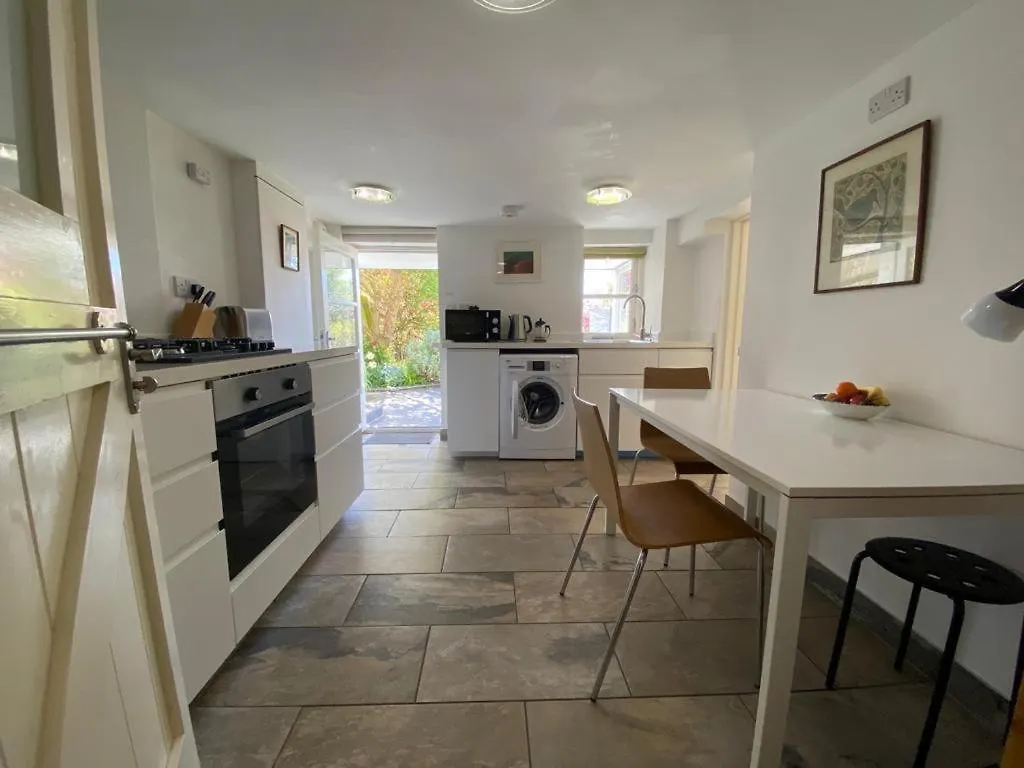 Clifton Garden Flat With Parking Apartment Bristol
